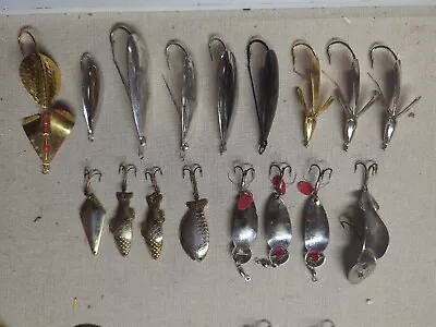 Vintage Lot Of 17 Fishing Lures Spoons Group DD • $5