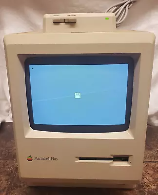 APPLE MACINTOSH PLUS Vintage 1988 Computer (M0001A) - PARTS/REPAIR Read Details! • $159.99