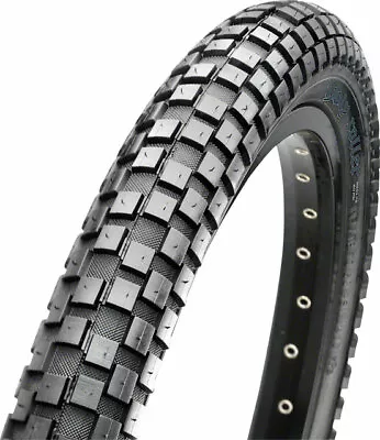 Maxxis Holy Roller Tire - 26 X 2.2 Clincher Wire Black Single • $50.65