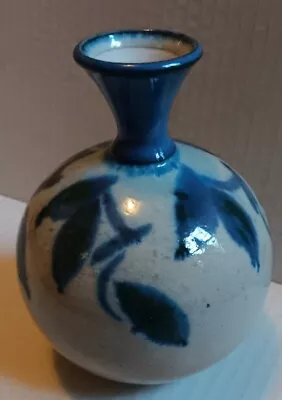 Vintage Studio Art Pottery Bud Vase Blue And White Signed • $24.97