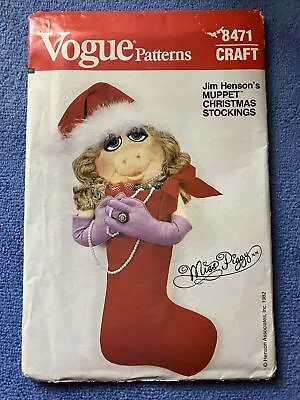 VTG Vogue Craft Pattern 8471 Muppet Christmas Stocking Miss Piggy Uncut FF 1982 • $19.99