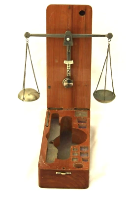 £24.50 • Buy Small Folding Vintage Diamond Scales