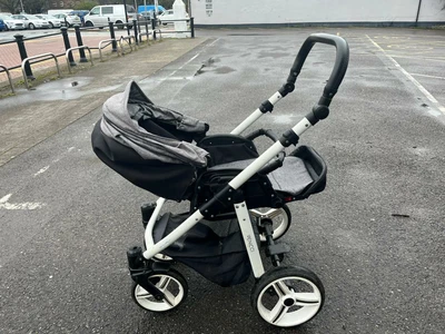 £85 • Buy Venicci 3 In 1 Travel System