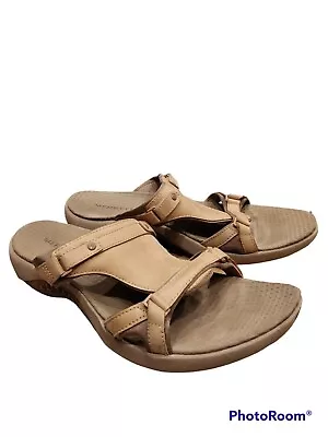 Merrell Glade Womens 9 Leather Slip On  Slides Comfort Casual Sporty Sandals Tan • $29