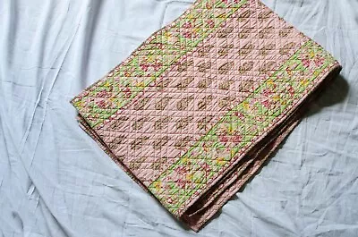 Y2K Vera Bradley Retired Bermuda Pink Paisley Table Runner • $26