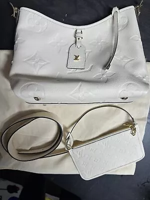 Louis Vuitton Carryall PM Authentic! • $1699.99