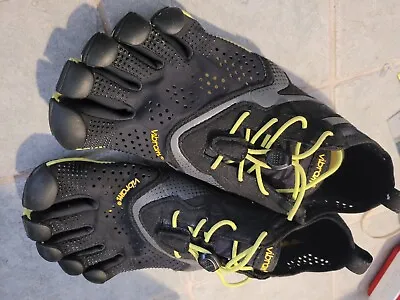 Vibram Men's FiveFingers V-Run Running Shoe Black Yellow 42 9-9.5 M GENTLY_USED • $69.99