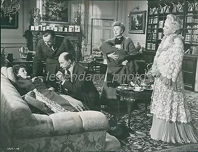 1951 Kind Lady Original Press Photo Ethel Barrymore Maurice Evans • $6