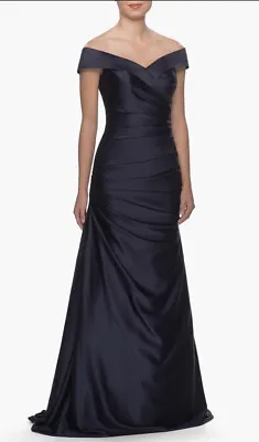 La Femme Off The Shoulder Ruched Satin Trumpet Gown Navy $495 New Size 12 • $110