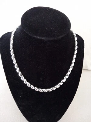 £19.75 • Buy Vintage Trifari Silver Tone Choker Necklace Patent Pending