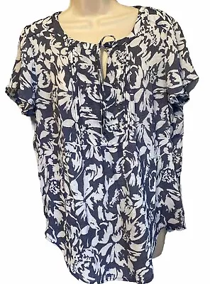 Liz Claiborne Blouse Large Stud/bead Design SS Blue/White Floral Tunic EUC • $12