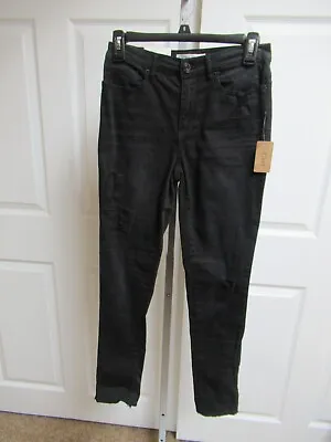 Mudd Jeans Black FRAYED HEM SKINNY  Distressed   Jeans  Junior’s Size 5    NWT • $12.99