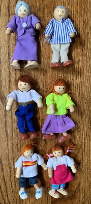 $19.99 • Buy Melissa Doug Ryans Room Wooden Dollhouse Family Figures Grandma/pa, Dad Mom Kids
