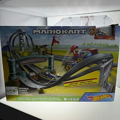 Hot Wheels 1:64 Mario Kart Track Circuit Playset - GHK15 • $64.99