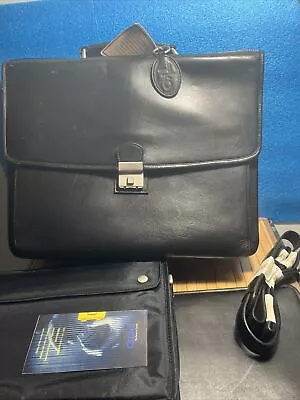 Black Leather Executive Briefcase With Shoulder Strap And Lock. Qualitative • $220