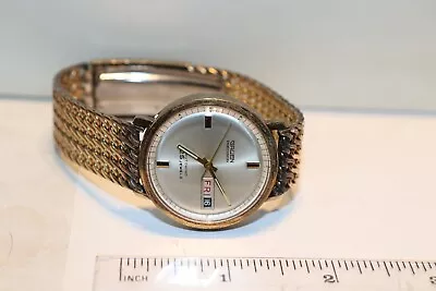 Vintage Gruen Mans 25 J Automatic Wristwatch W/ Band (Runs) • $129.99