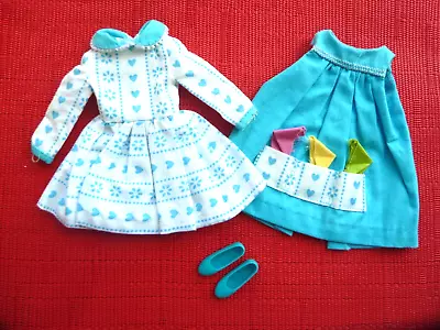 Vintage Barbie Skipper Let's Play House Pinafore Dress Hankies Shoes #1932 Nm • $87.49