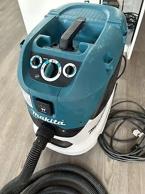 Makita VC4210M M-Class Dust Extractor Hoover Industrial (240v) Extra Long Hose • £150