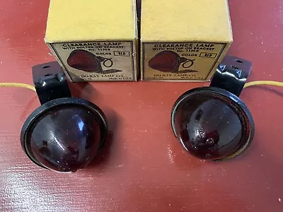 $84.99 • Buy Vintage Red Glass Do-ray Beehive Clearance Lamp Light Pair