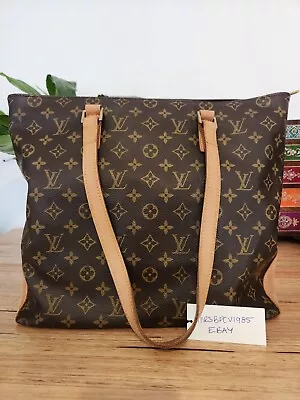 $799 • Buy Louis Vuitton Mezzo