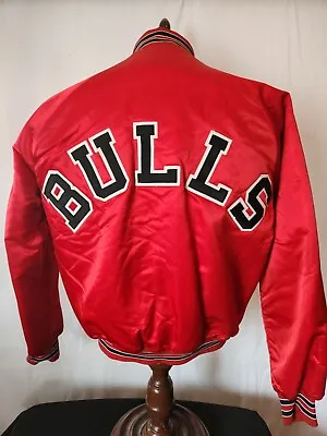 🔥🚨Vintage Chalk Line Med Chicago Bulls Spellout Starter Style Spellout Jacket • $299.99