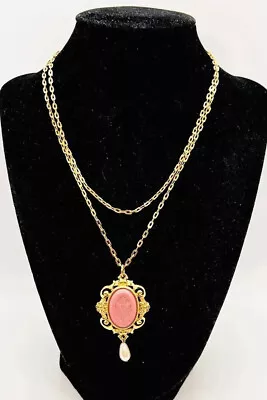 TRIFARI Intaglio Pink Molded Glass Flower Cameo Necklace Signed Vintage Jewelry • $63.50