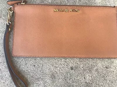 Michael Kors Fulton Wristlet Clutch Purse Large Zip Leather Tan Beige Brown $98 • $29.88