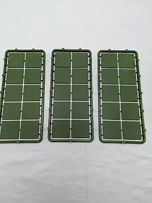 Lot Of (30) Green Miniature 1  Square Base Renedra 2009 • $22.49