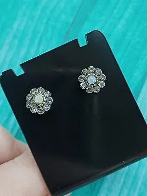 Beautiful Silver Toned & Diamanté Gem Flower Stud Earrings • £3.99