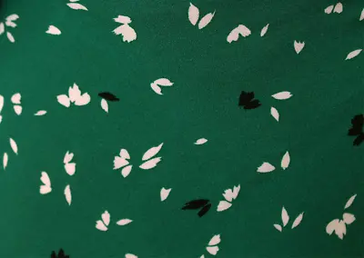 2 Metres Of A Ditsy Abstract Leaf Print  100% Spun Viscose Dress Fabric (Grass) • £9.98