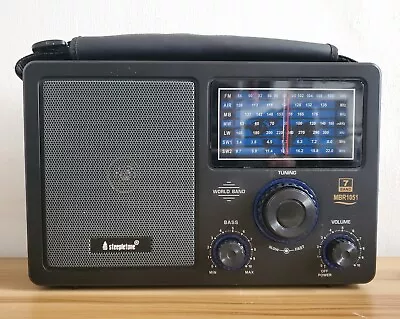 Steepletone Multiband Portable World Receiver 7-band Radio MBR1051 • £21.99