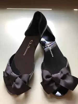 CL By Chinese Laundry Black Patent Open Toe Rubber.  Bow Trimmed Sandals Sz 8m • $17.50