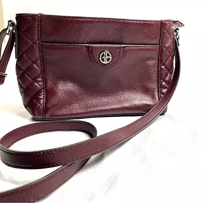 Giani Bernini Leather Purse Multi Pocket Magnetic Closure Silver Accent Shoulder • $15.99