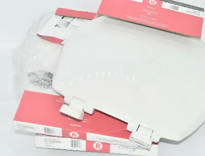 SET OF 7 Plastic Toilet Seats *Some Are Missing Hardware  READ • $54.47