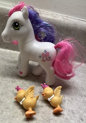 My Little Pony G3 2005 Crystal Princess Cute Curtsey MLP W/ Chicks • $13.91