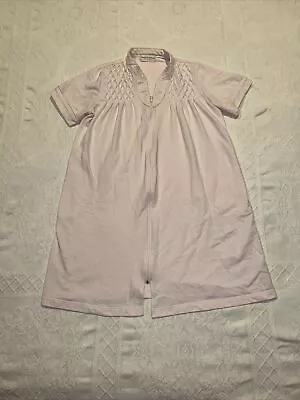 VTG MISS ELAINE Medium Petite Pink Housecoat Robe Muumuu Zip  Nightgown Pockets • $19