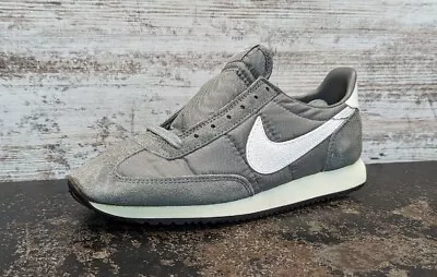 $125 • Buy Vintage 1980s Mens Nike Oceania Athletic Shoes Sz 7.5 Gray Suede VGC