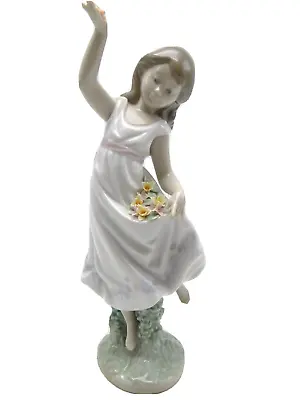 $79.99 • Buy Retired Lladro Garden Dance 1999 Event Figurine 6580G 9½in Hand Painted