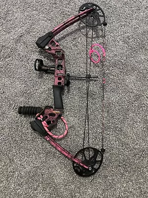 Mathews Mission Craze Compound Bow (A1D016756) • $300