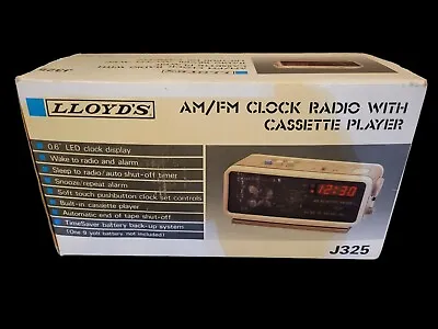 $59.98 • Buy Vintage Lloyd's AM /FM Clock Radio With Cassette Player New In Box