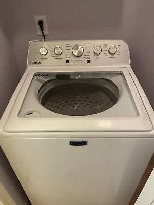 Electric Washer And Dryer Set New • $1000