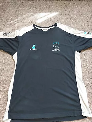 Formula 1 Mercedes/ Lewis Hamilton  Top • £1