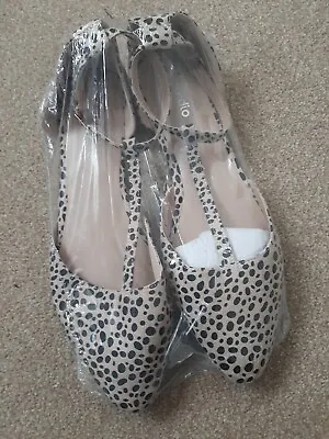 Studio T-bar Pointed Animal Print Flat Shoes Size 8/ 41 • £10