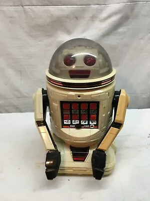 Vintage Tommy The Robot Japan R2-D2 Looking Remote Toy Robot • $85.50