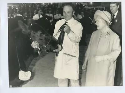 Queen Elizabeth The Queen Mother Winning Heifer 1988 Press Photo  • £5