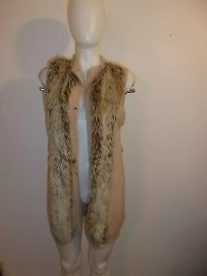 H&M Women's Faux Fur Trimmed Tan Knit Sweater Vest SIZE S (Missing Belt) • $10