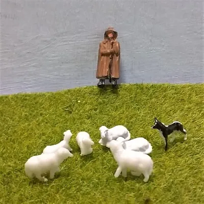 1:87 Scale HO/OO Gauge 00 Model Railway Sheep Shepherd And Dog • £4.75