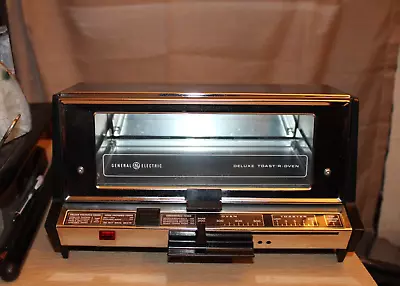 GE General Electric Deluxe Toast-R-Oven 473A T93B Chrome & Black Vintage • $134.91