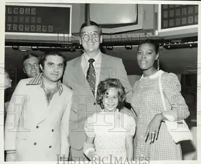 1972 Press Photo Comedian David Frye Harold Lloyd Dionne Warwick In Houston • $13.88