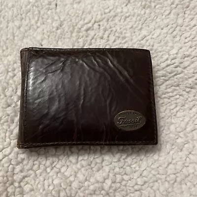 Fossil Men’s Brown Genuine Leather Bifold Slim Wallet Money Clip Minimalist • $29.99